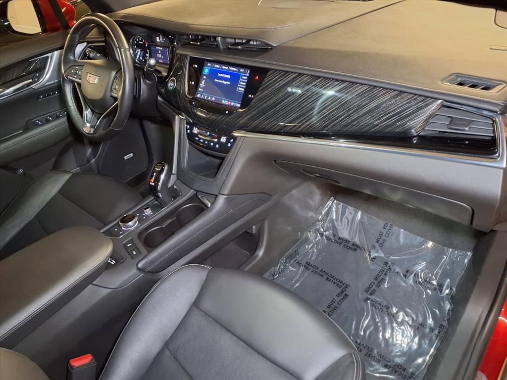 Certified 2022 Cadillac XT6 Premium Luxury image 26