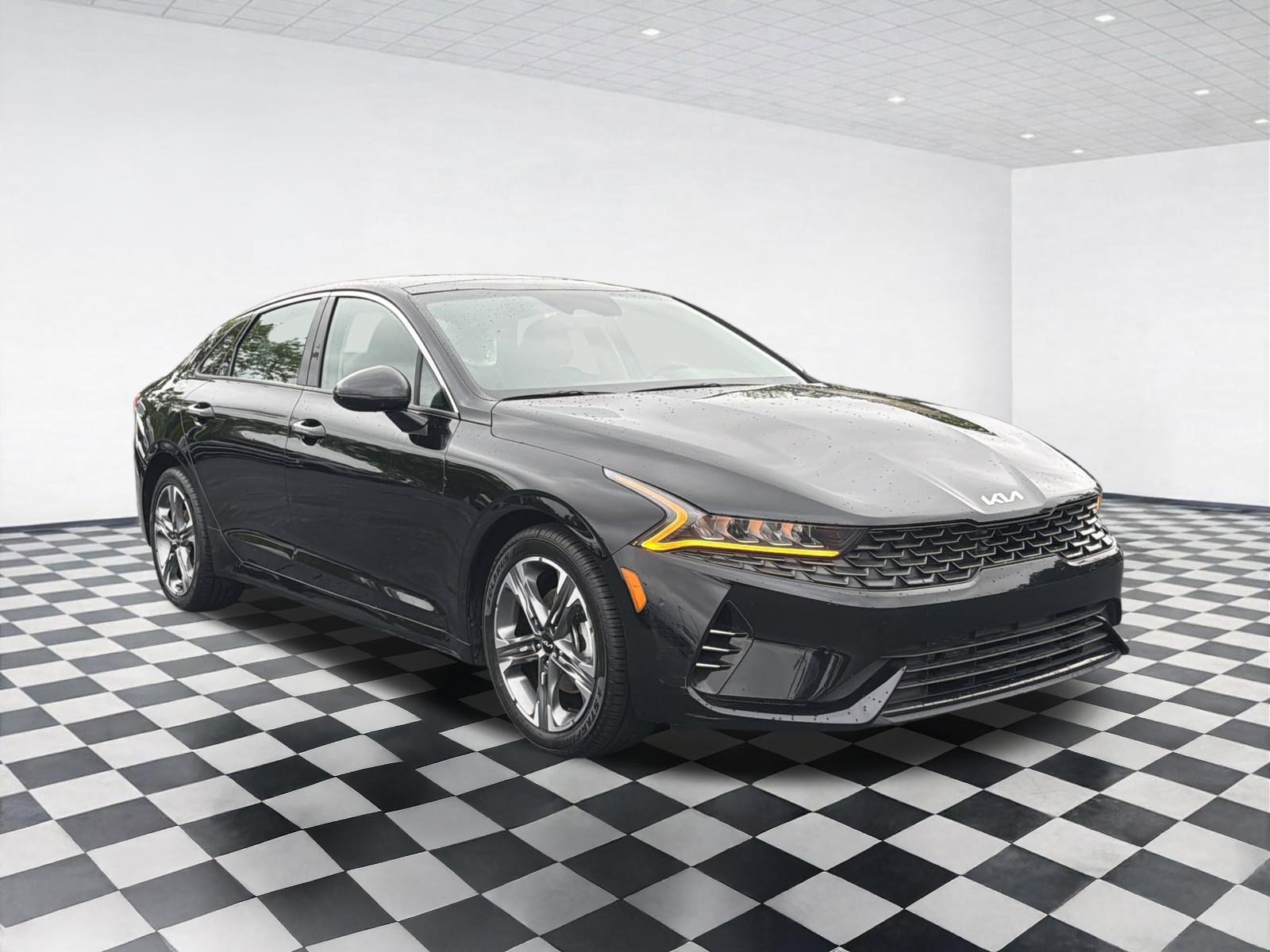 Used 2023 Kia K5 EX FWD image 3