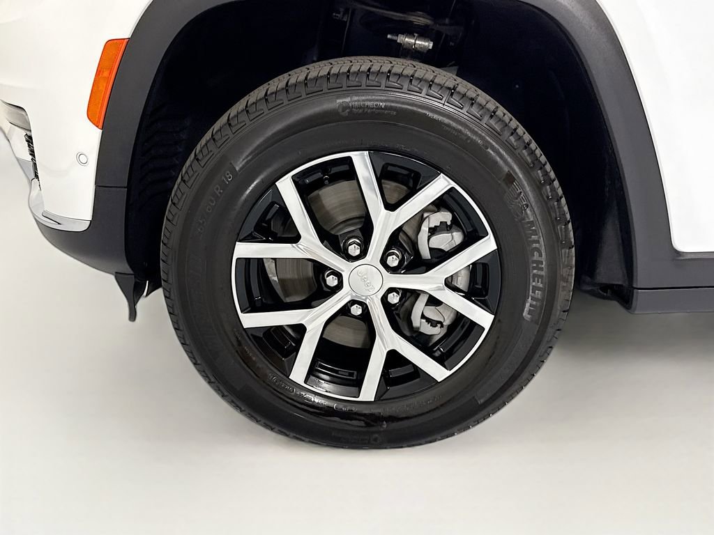 Used 2025 Jeep Grand Cherokee L Limited w/ Luxury Tech Group II AWD/4WD image 31