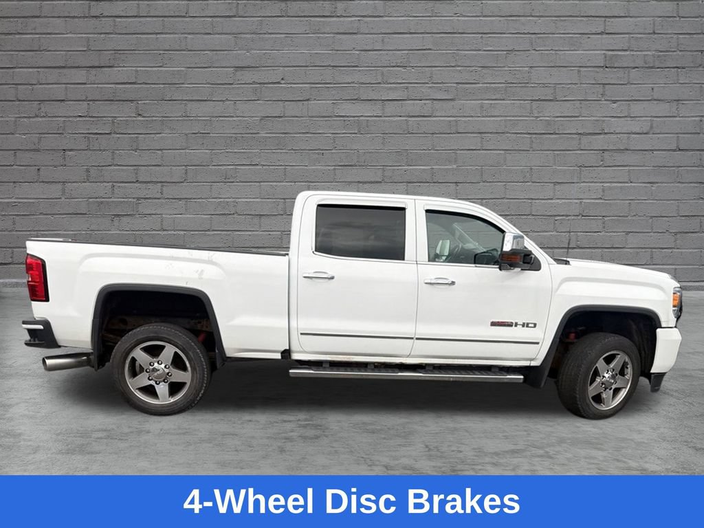 Used 2016 GMC Sierra 2500 SLT w/ All-Terrain HD Package AWD/4WD image 9