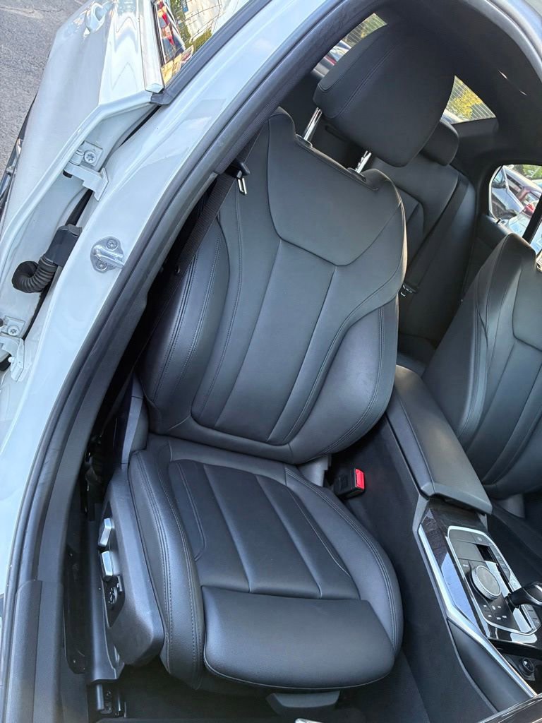 Used 2020 BMW 330i xDrive Sedan w/ Convenience Package AWD/4WD image 19