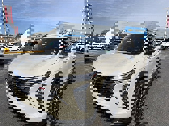 New 2026 Chevrolet Trax RS w/ Driver Confidence Package image 9