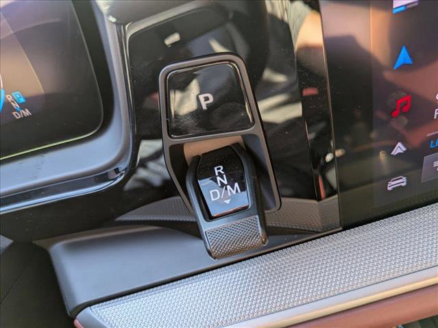 Used 2024 Porsche Cayenne S image 11