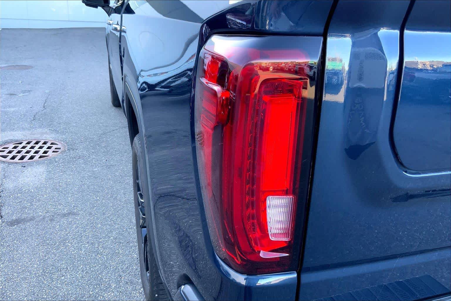 Used 2023 GMC Sierra 1500 Denali w/ Denali Reserve Package AWD/4WD image 25