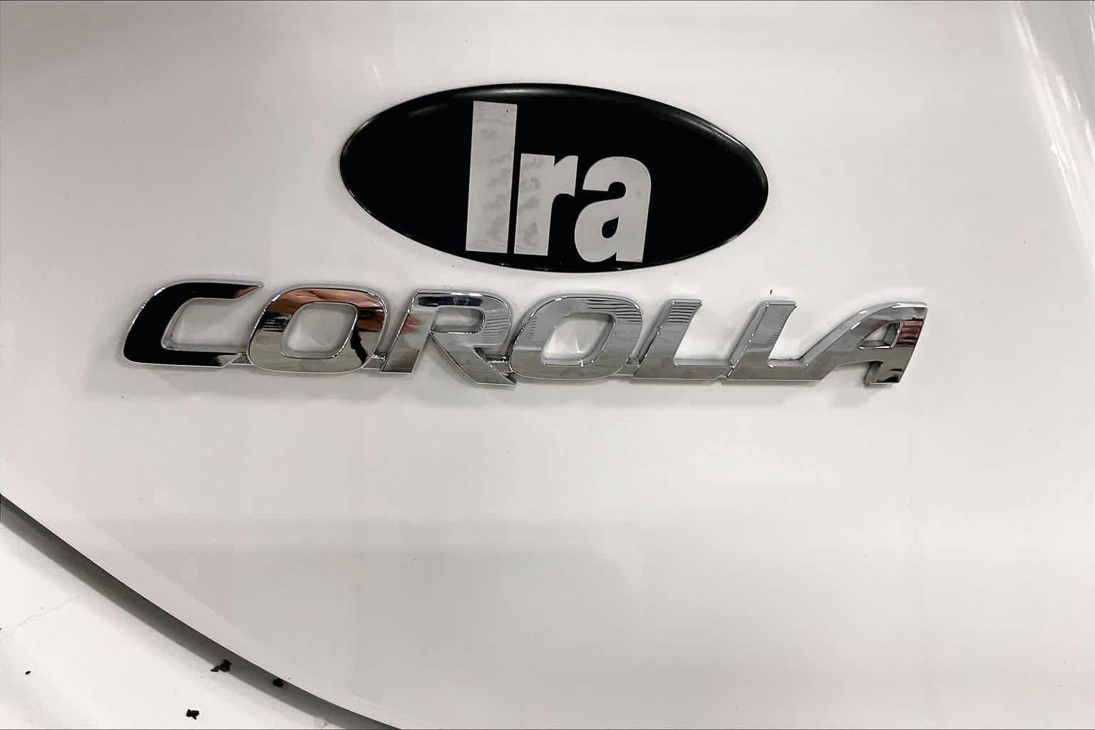 Used 2015 Toyota Corolla LE FWD image 30