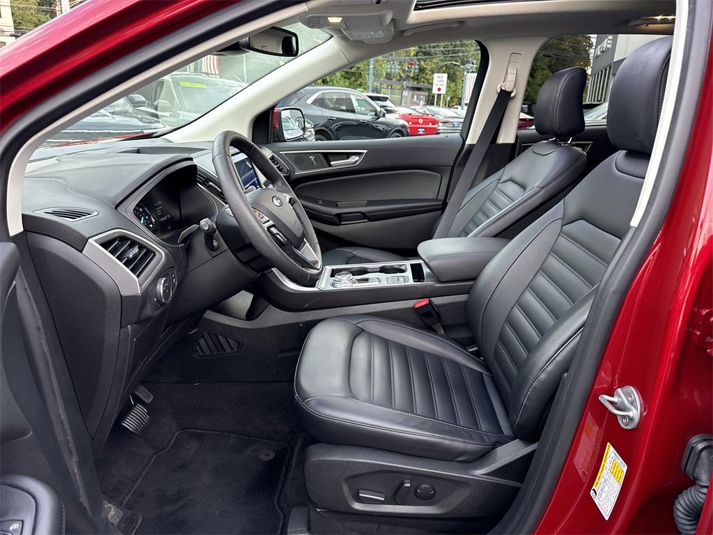 Used 2022 Ford Edge SEL w/ Convenience Package image 17