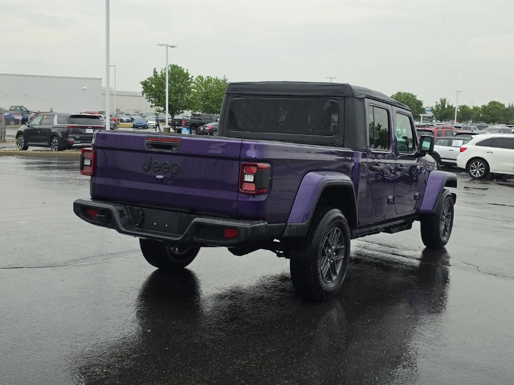 Used 2026 Jeep Gladiator Sport AWD/4WD image 7
