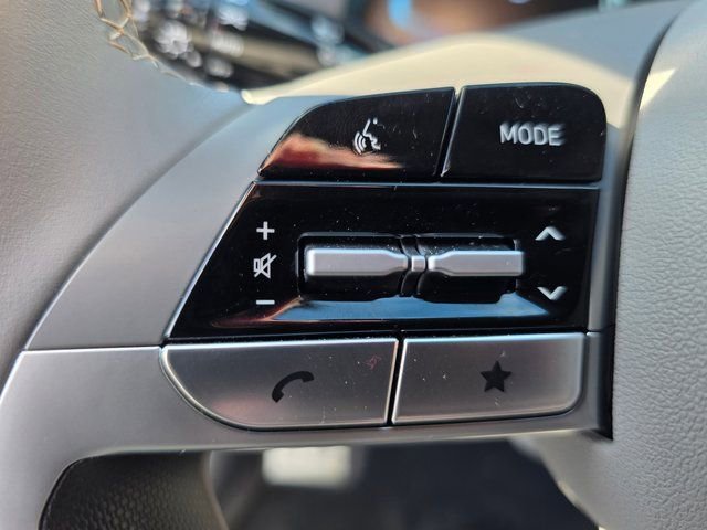 Certified 2025 Hyundai Elantra Sport image 20