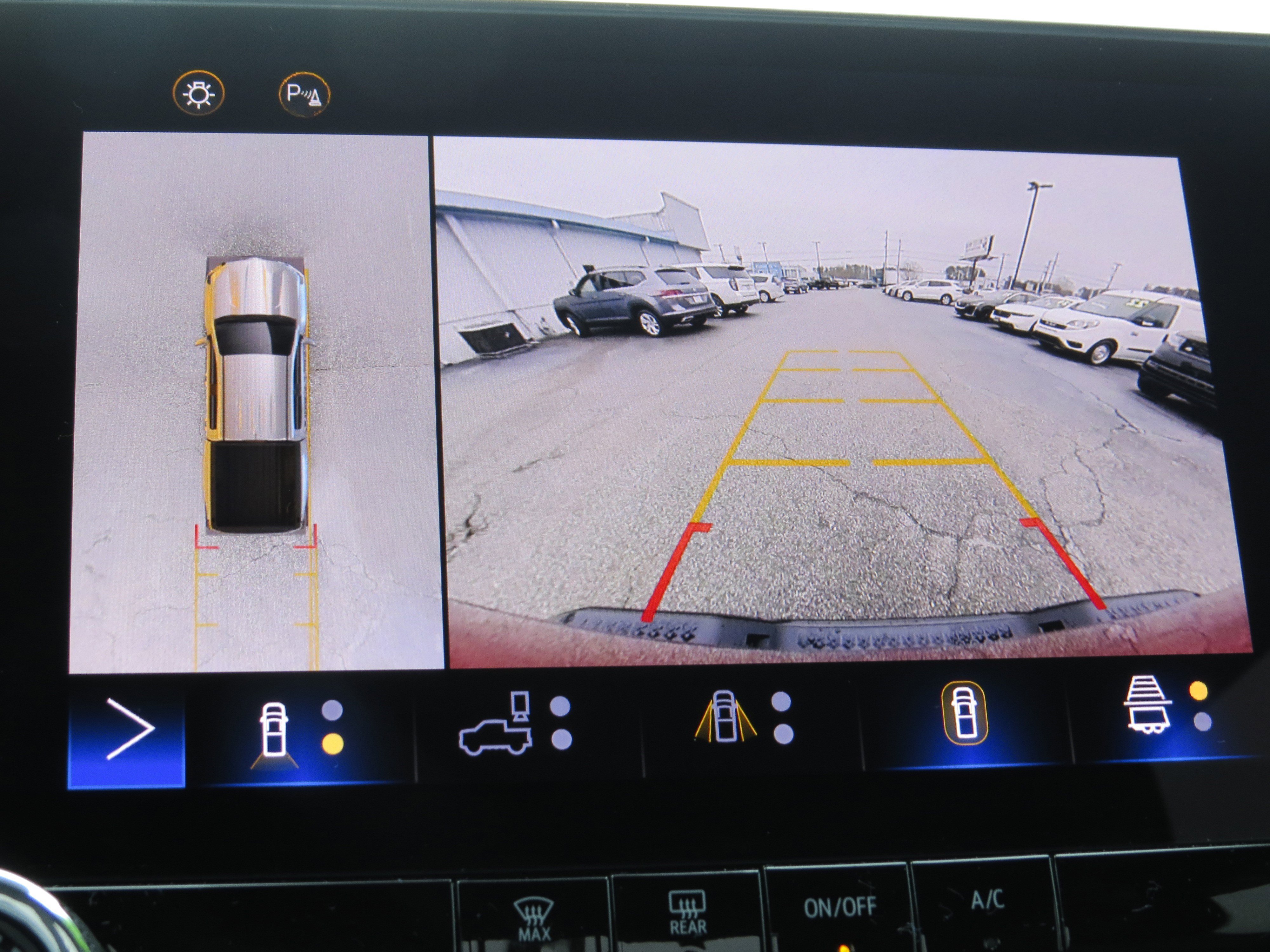 Certified 2024 Chevrolet Colorado Trail Boss w/ Technology Package image 27