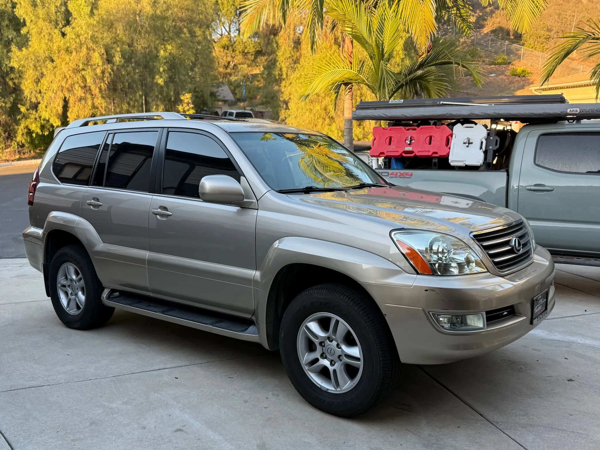 Used 2004 Lexus GX 470 AWD/4WD image 1