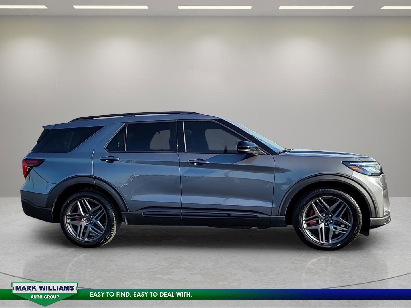 Used 2025 Ford Explorer ST w/ Sun And Sound Package AWD/4WD image 2