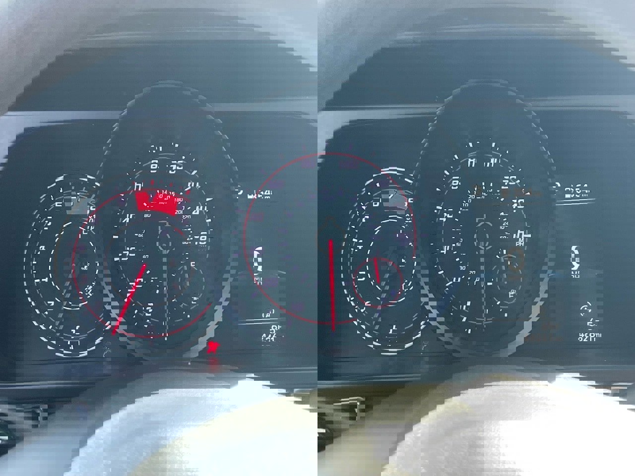 Used 2023 Hyundai Elantra SE image 8