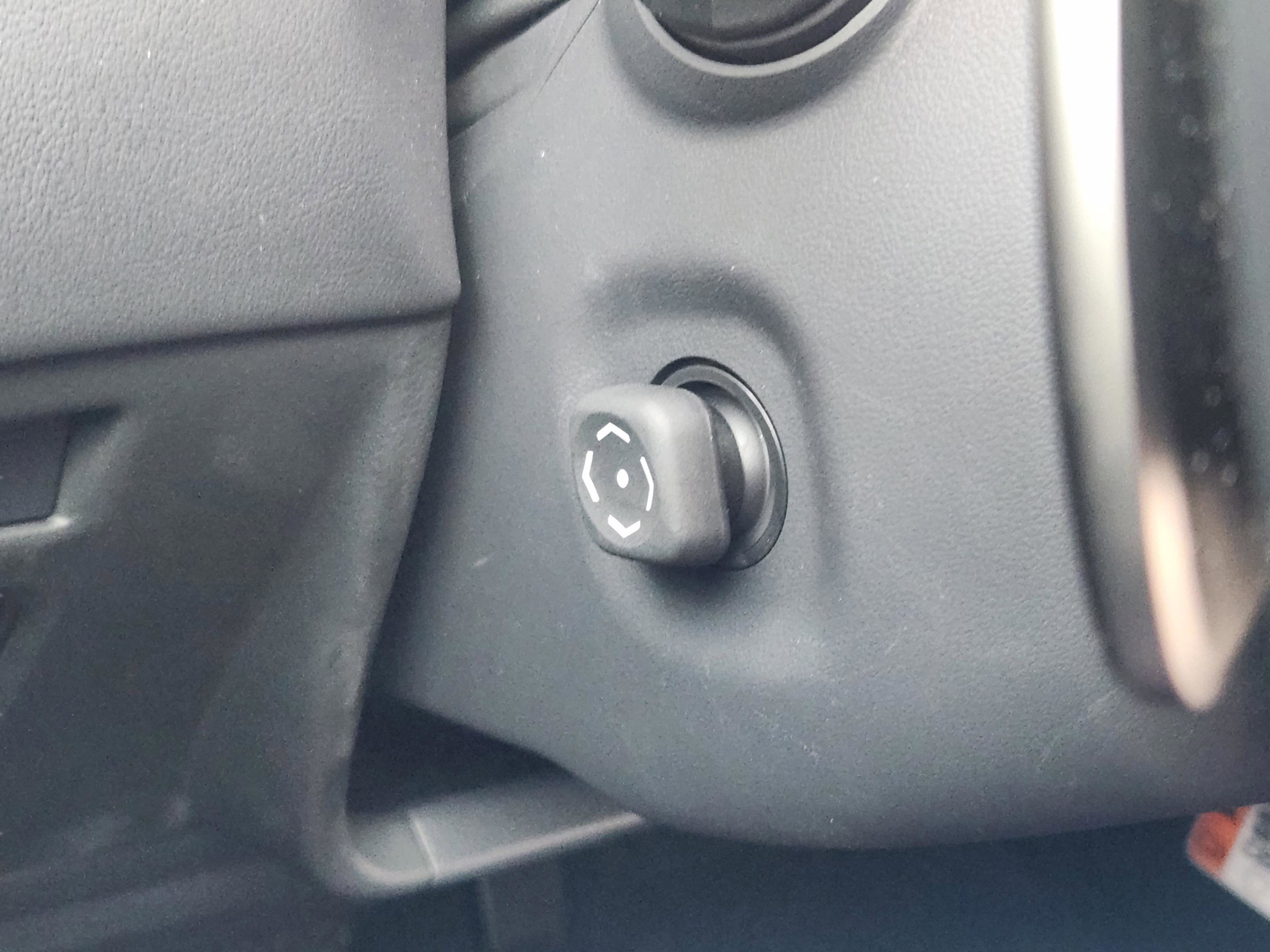 Certified 2025 Lexus LX 700h Luxury image 18