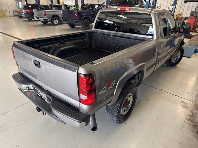 Used 2007 Chevrolet Silverado 2500 LT w/ Heavy-Duty Power Package AWD/4WD image 10