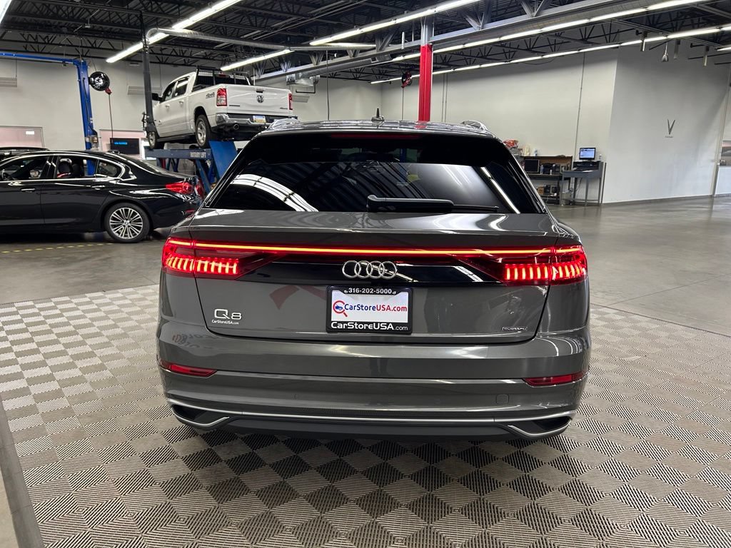 Used 2022 Audi Q8 Prestige AWD/4WD image 8