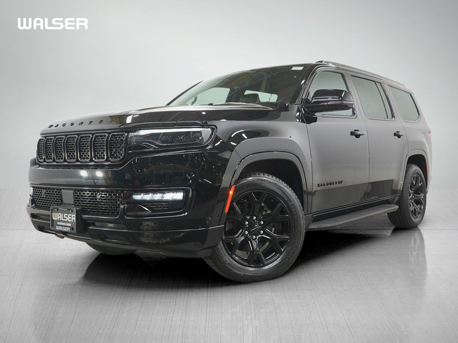 Used 2024 Jeep Wagoneer Series II AWD/4WD image 1