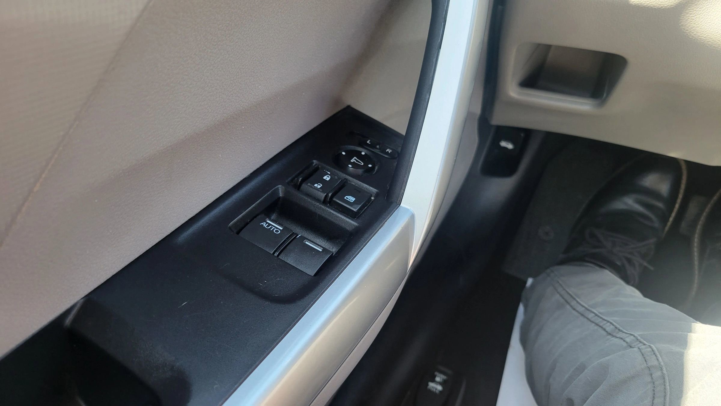 Used 2012 Honda Civic EX image 18