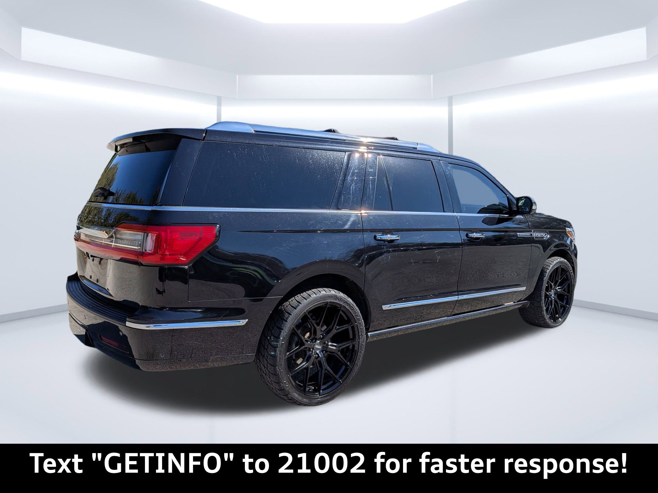 Used 2019 Lincoln Navigator L Black Label w/ Cargo Package image 3