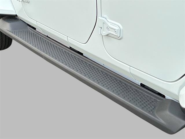 New 2026 Jeep Wrangler Sahara image 7