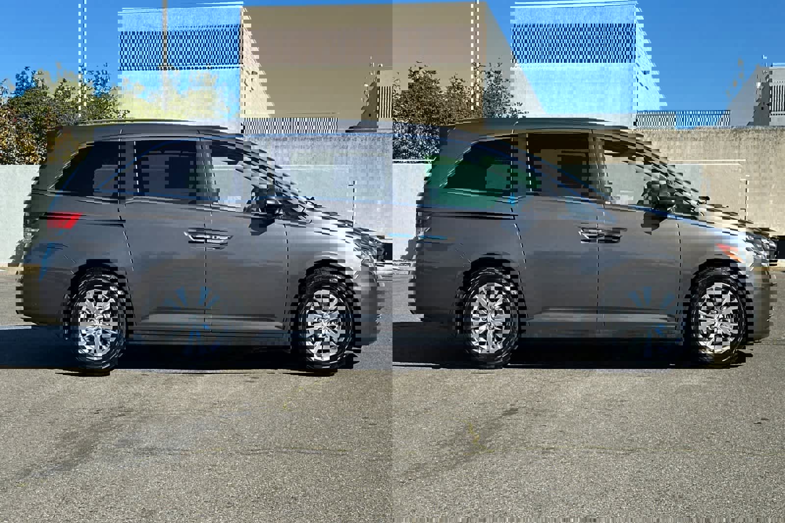 Used 2016 Honda Odyssey EX image 6