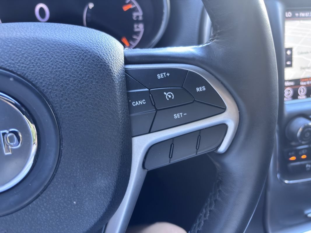Used 2018 Jeep Grand Cherokee Altitude AWD/4WD image 20