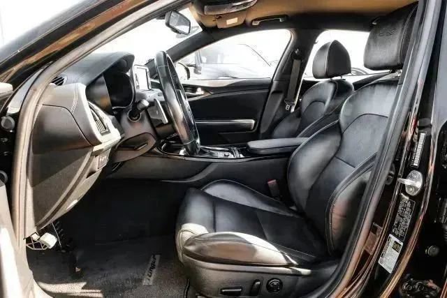 Used 2021 Kia Stinger GT-Line image 3