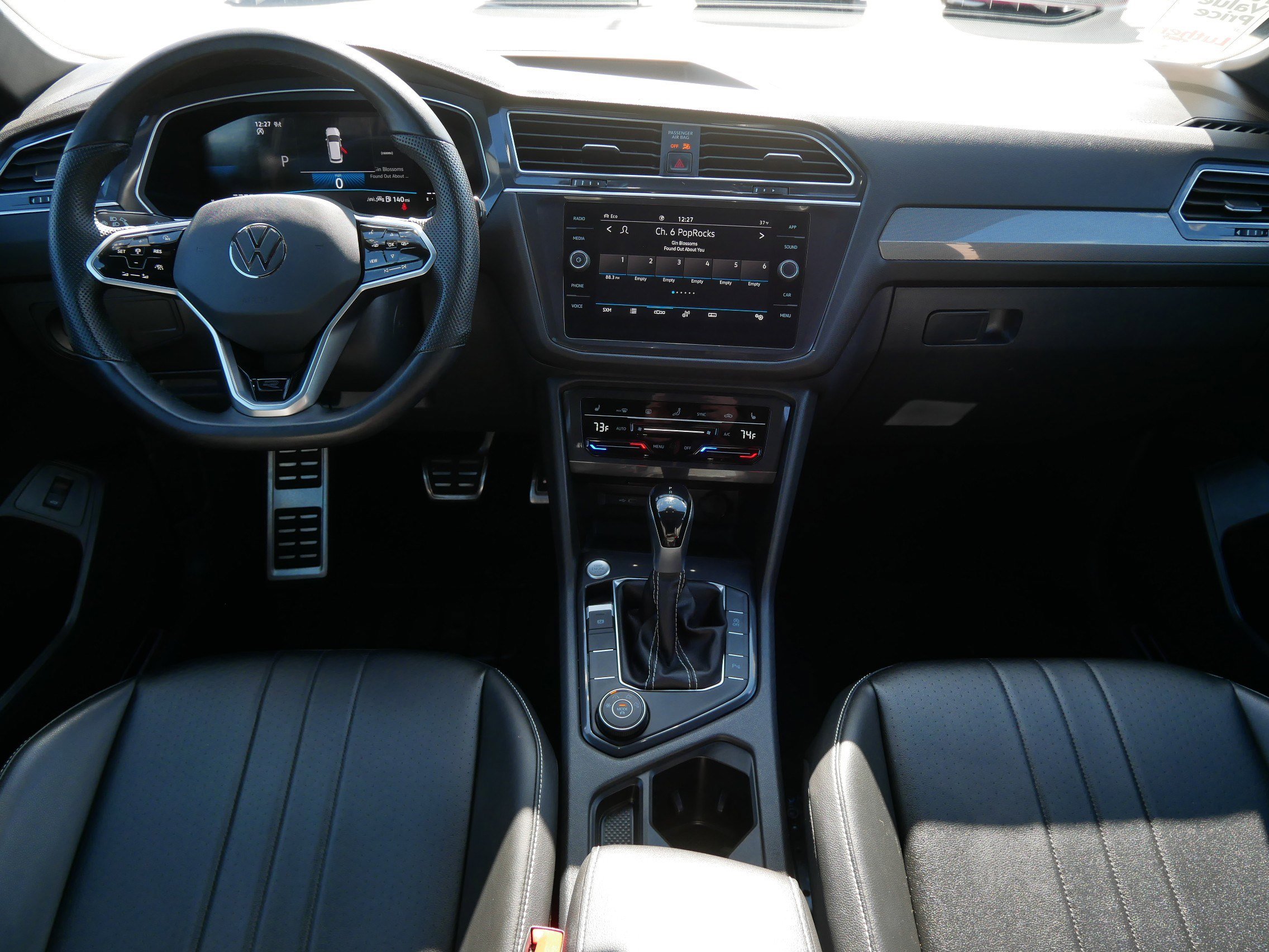 Used 2024 Volkswagen Tiguan SE R-Line w/ MDO Package, Two-Row image 10