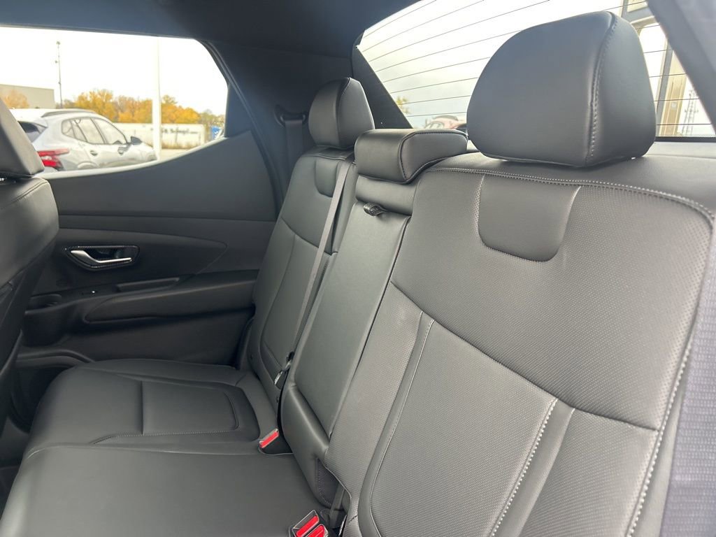 Used 2025 Hyundai Santa Cruz SEL image 38