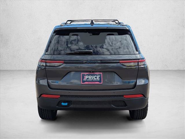 Used 2022 Jeep Grand Cherokee Trailhawk w/ Advanced Protech Group II AWD/4WD image 8