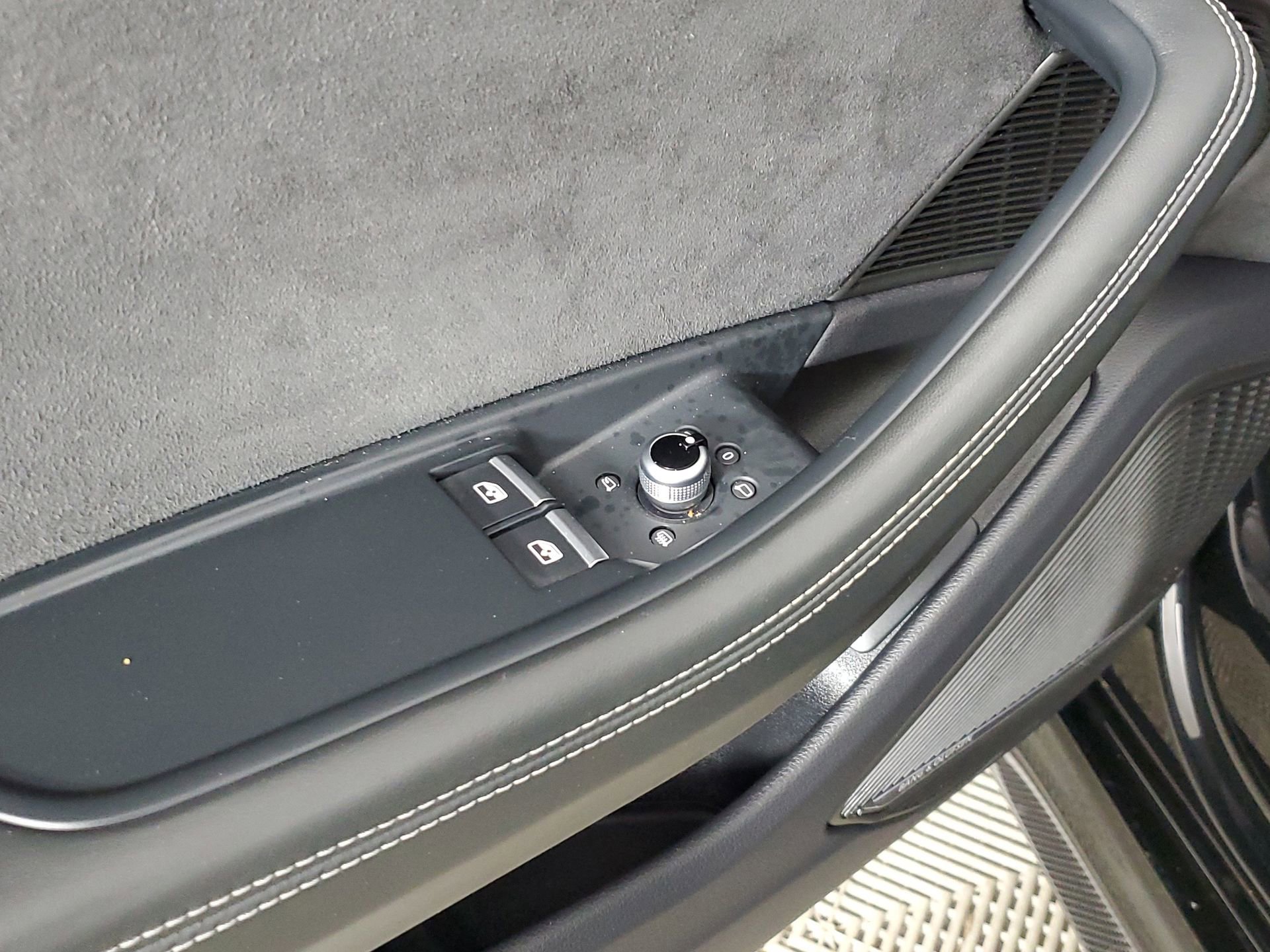 Certified 2023 Audi RS 5 w/ Black Optic Carbon Package image 22