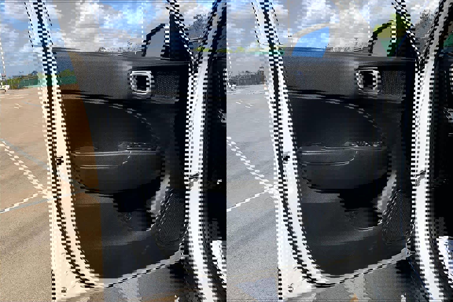 Used 2023 Hyundai Venue SEL w/ Cargo Package image 21