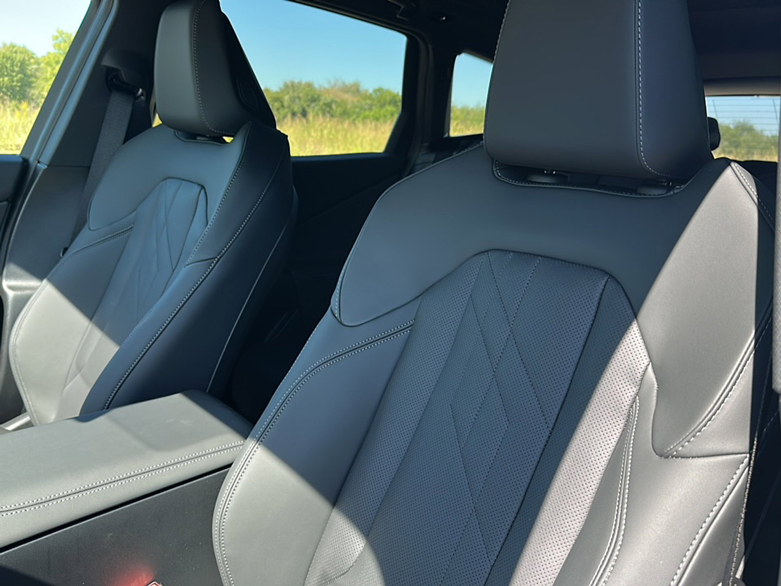 New 2026 BMW X3 xDrive30 w/ Premium Package image 11