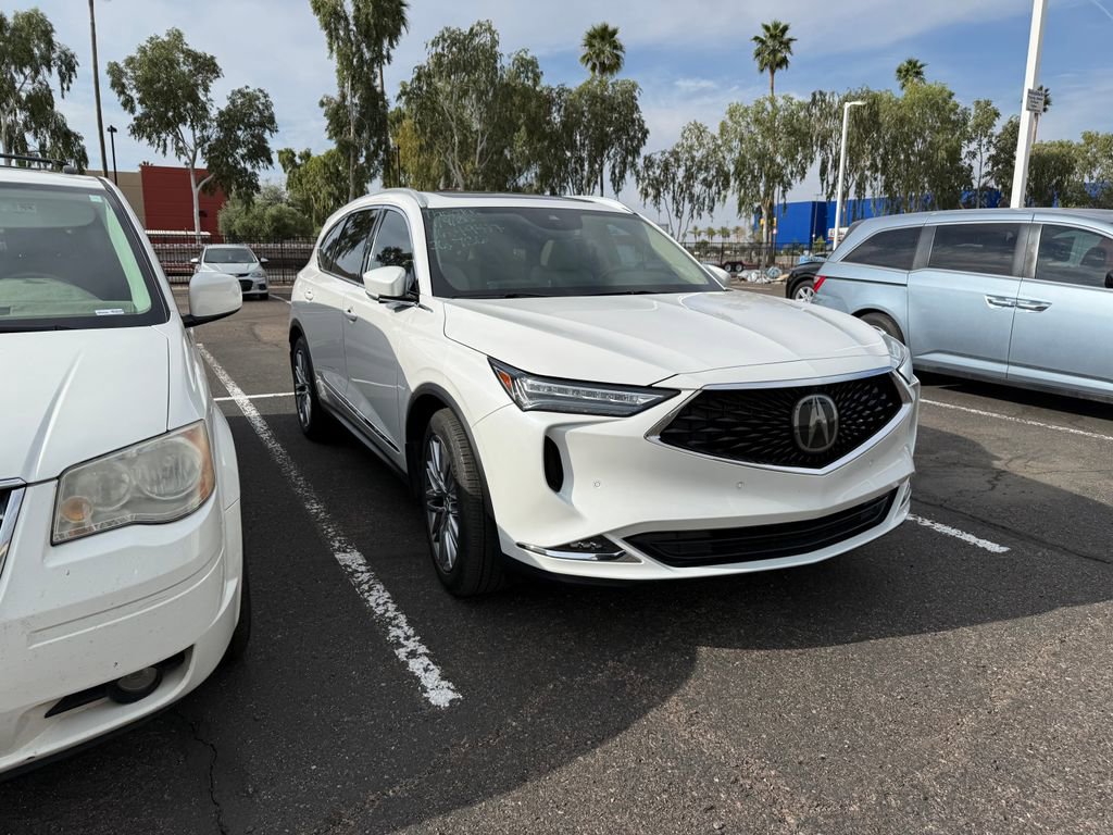 Used 2023 Acura MDX SH-AWD w/ Advance Package image 3