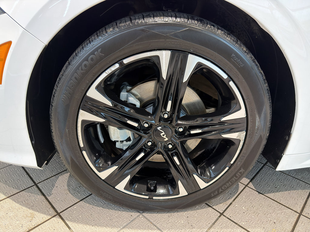 Certified 2022 Kia K5 GT-Line FWD image 9