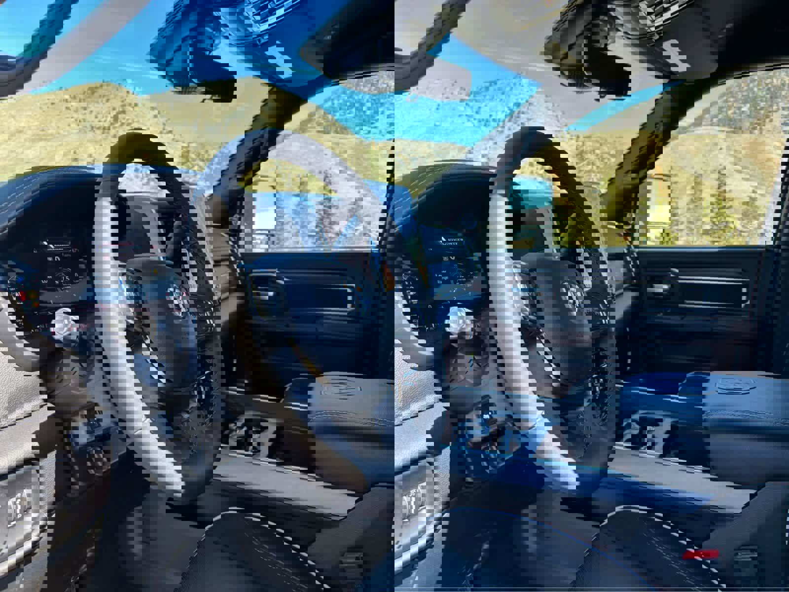 New 2025 RAM 2500 Laramie AWD/4WD image 51