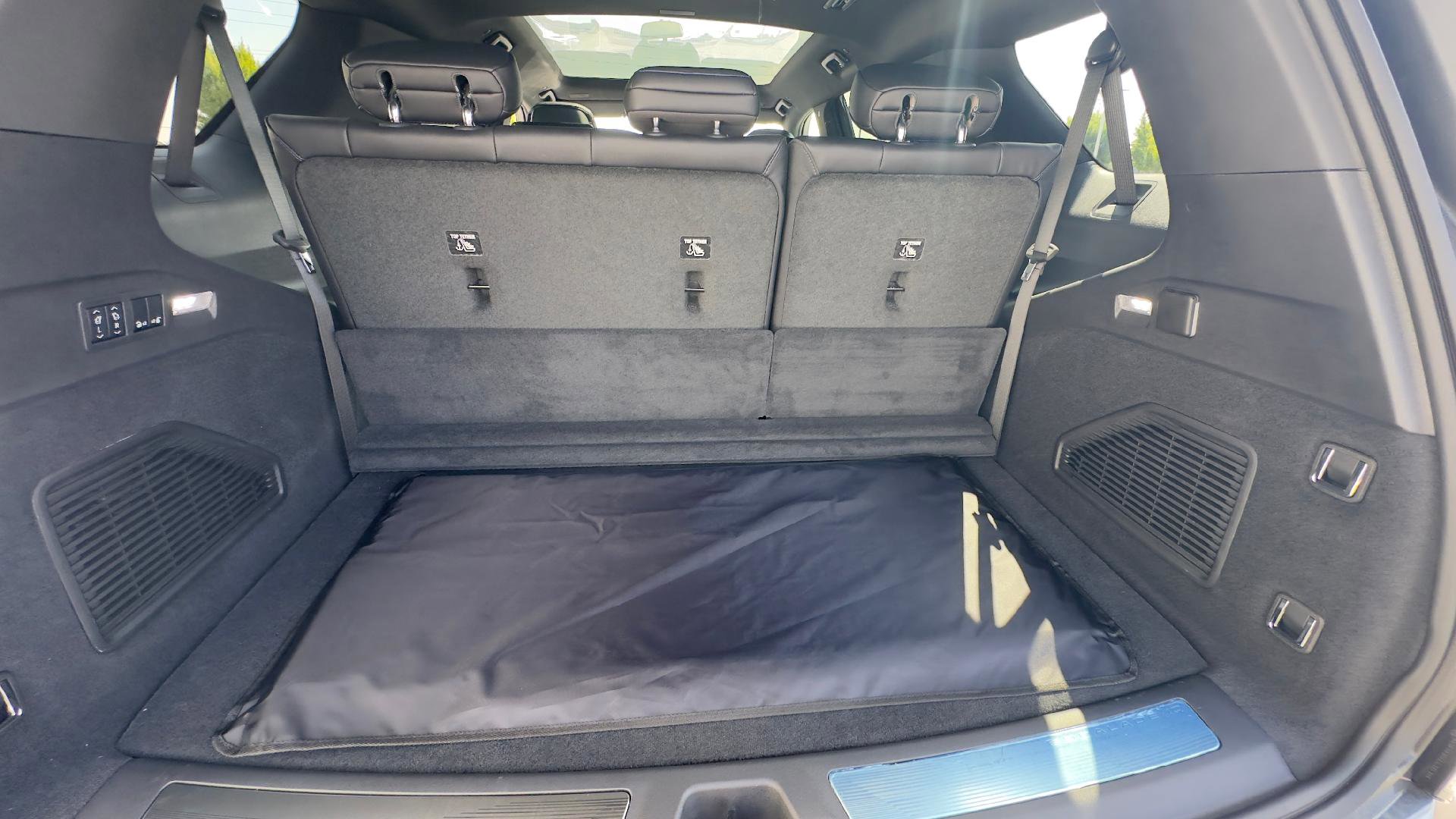 New 2026 Cadillac Escalade IQL Sport 1 image 4