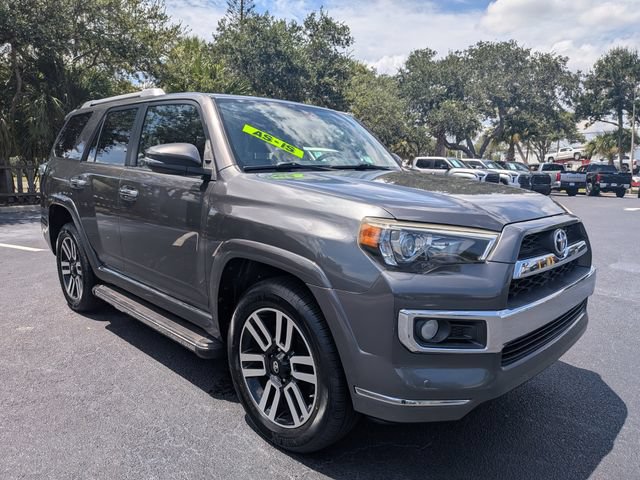 Used 2017 Toyota 4Runner Limited AWD/4WD image 2