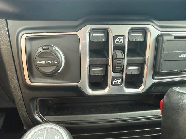 Used 2021 Jeep Wrangler Unlimited Sahara w/ Cold Weather Group image 31