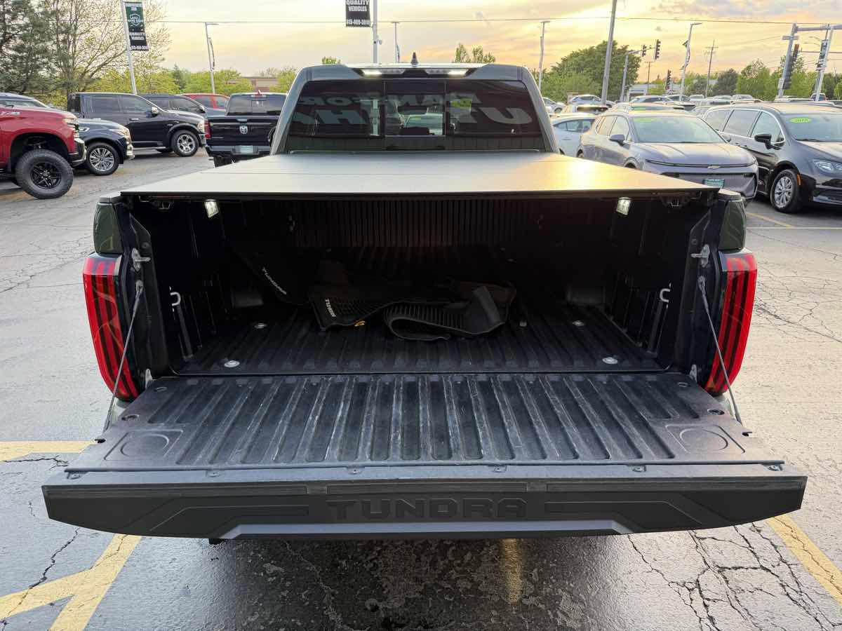 Used 2022 Toyota Tundra Limited w/ Power Package AWD/4WD image 18