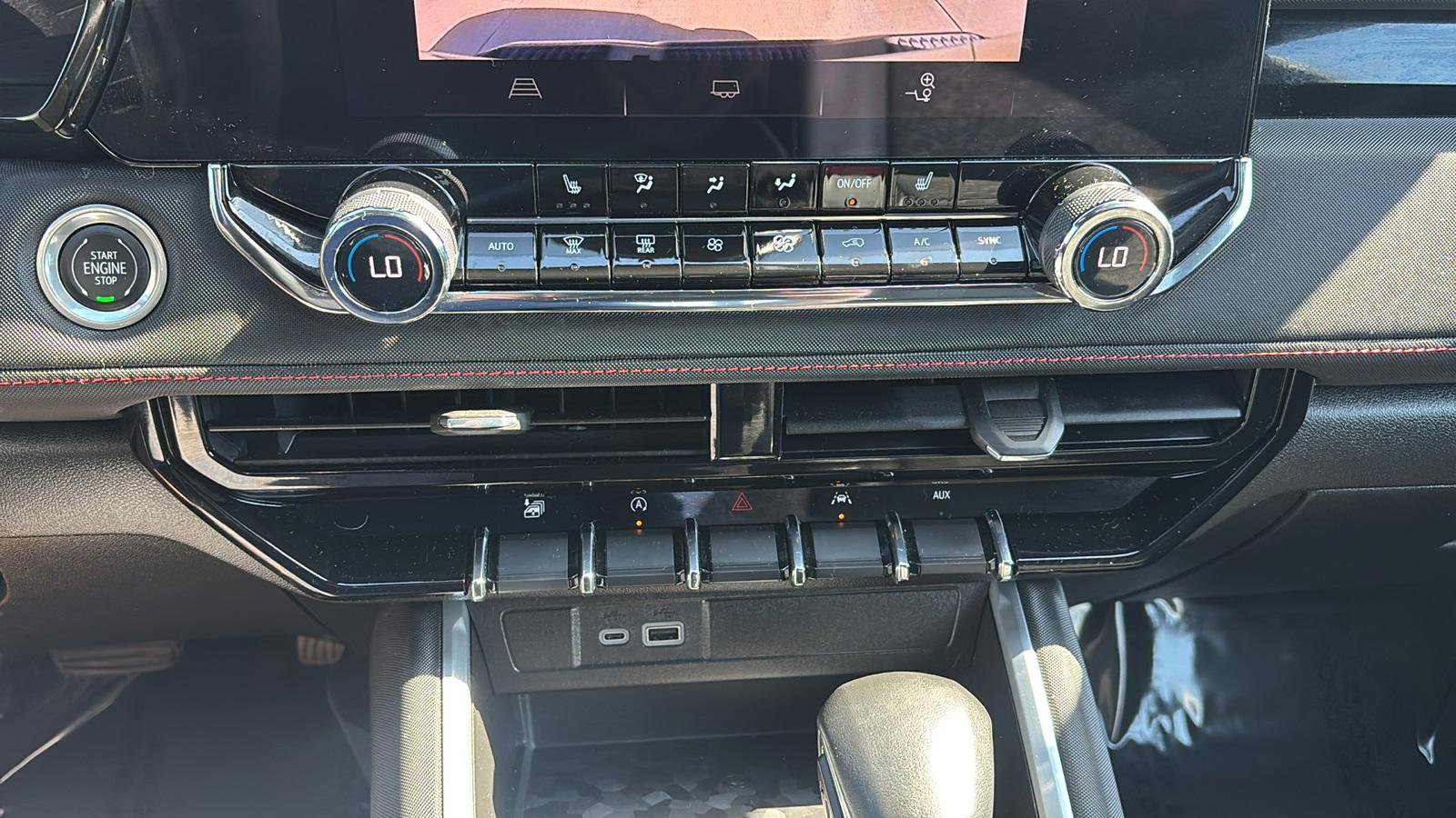 Used 2023 Chevrolet Colorado Z71 w/ Z71 Convenience Package 2 image 16