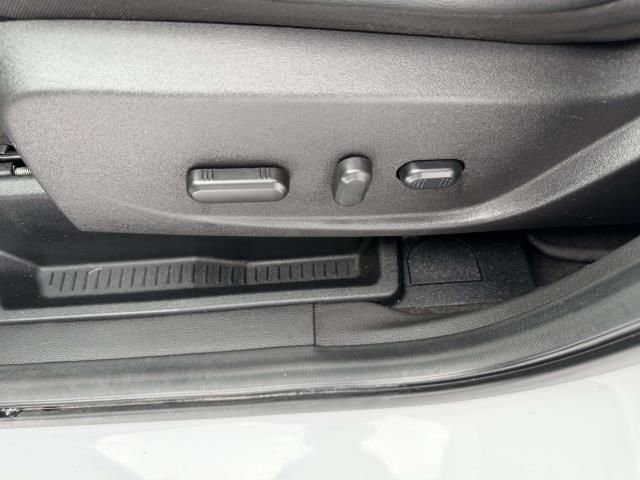 Used 2018 Ford Escape SEL image 7