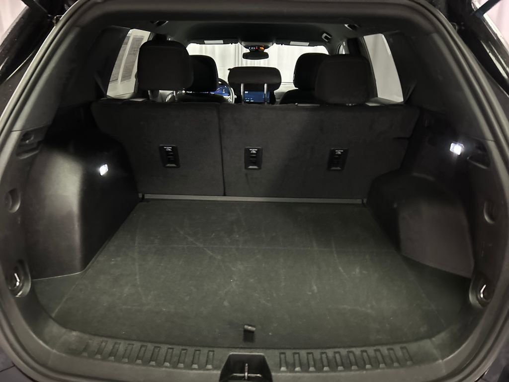 Used 2025 Chevrolet Equinox LT image 23