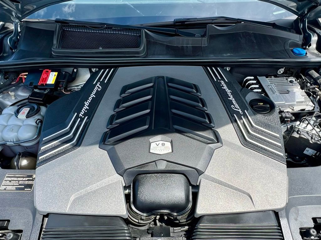 Used 2022 Lamborghini Urus image 14