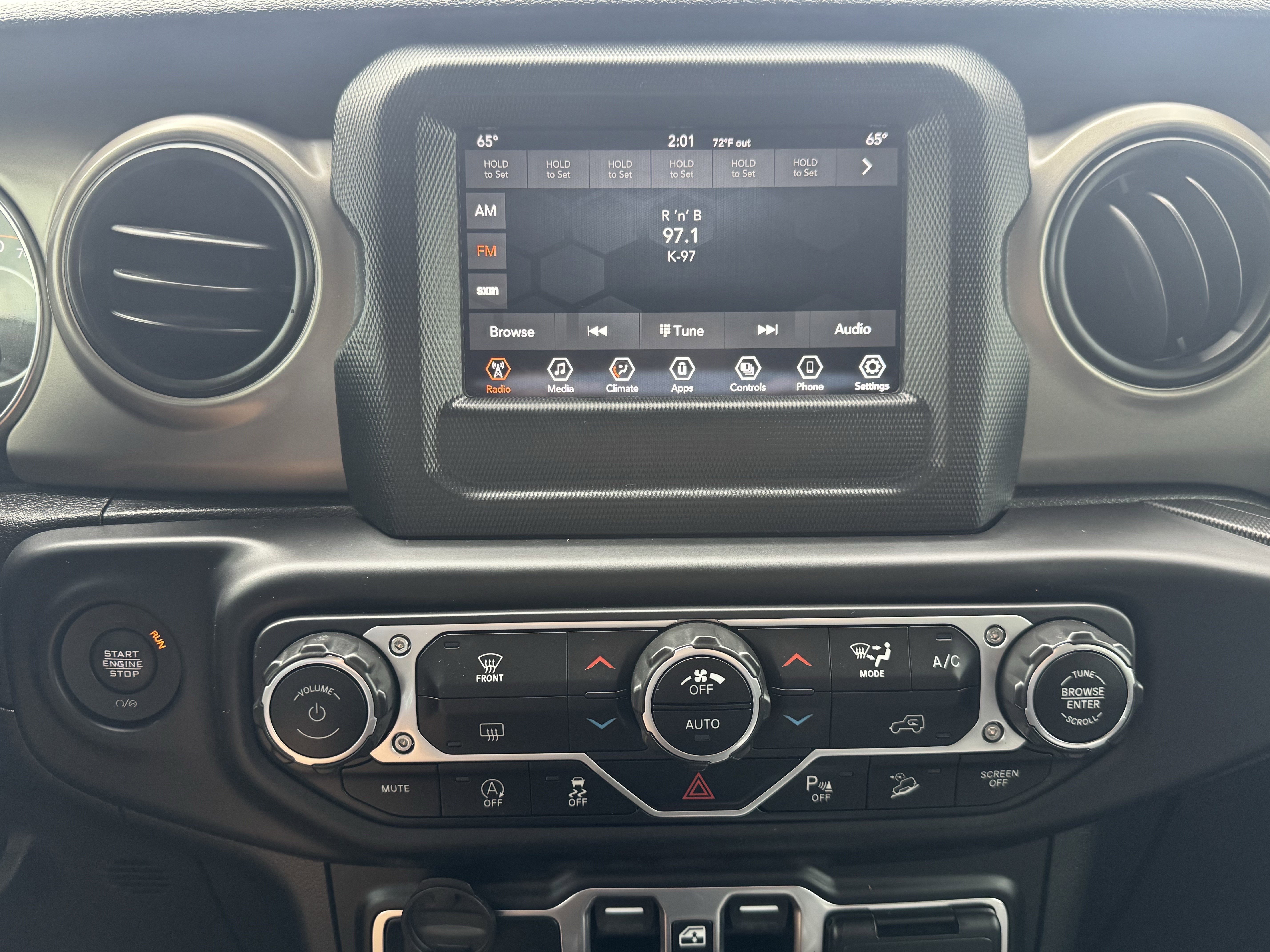 Certified 2021 Jeep Wrangler Unlimited Sport image 12