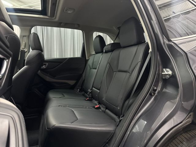 Used 2023 Subaru Forester Limited AWD/4WD image 12