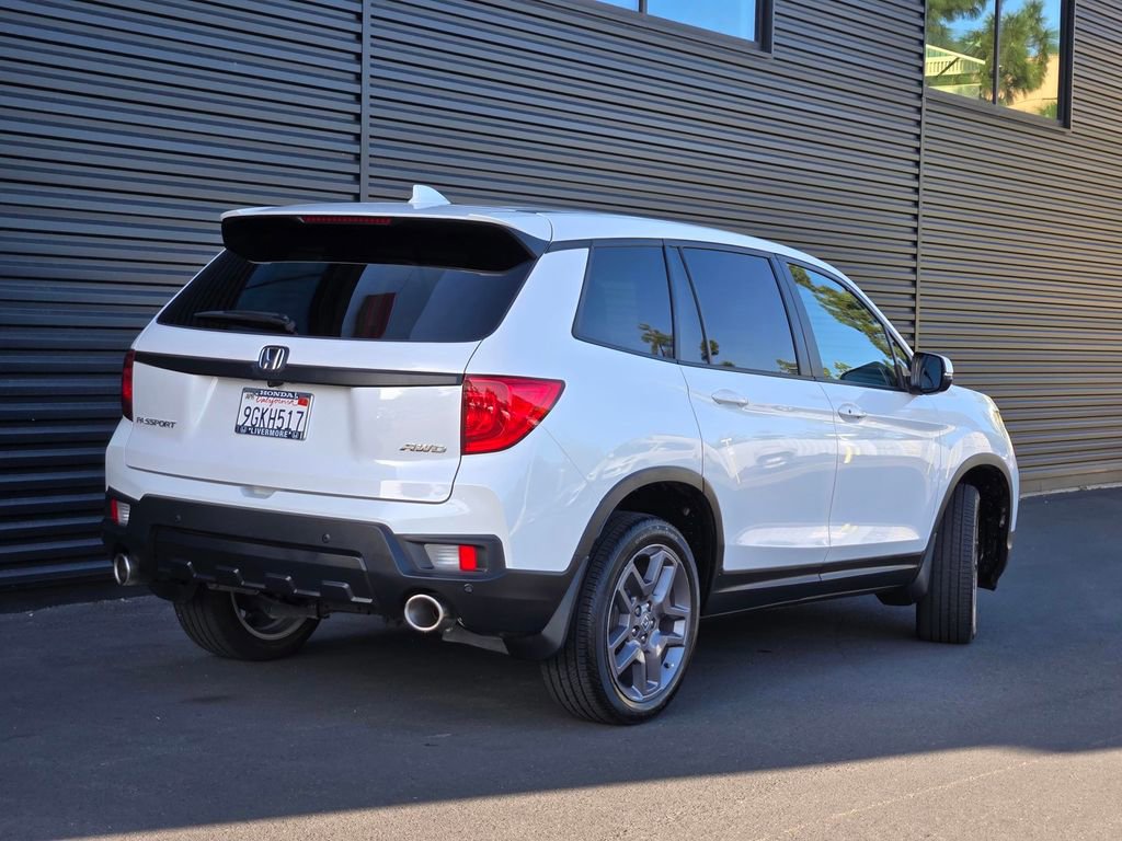 Used 2023 Honda Passport EX-L image 4
