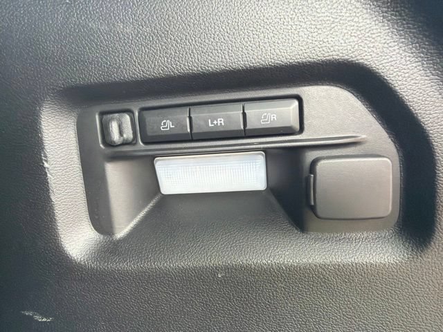 Certified 2022 Ford Explorer Platinum w/ Equipment Group 601A AWD/4WD image 13