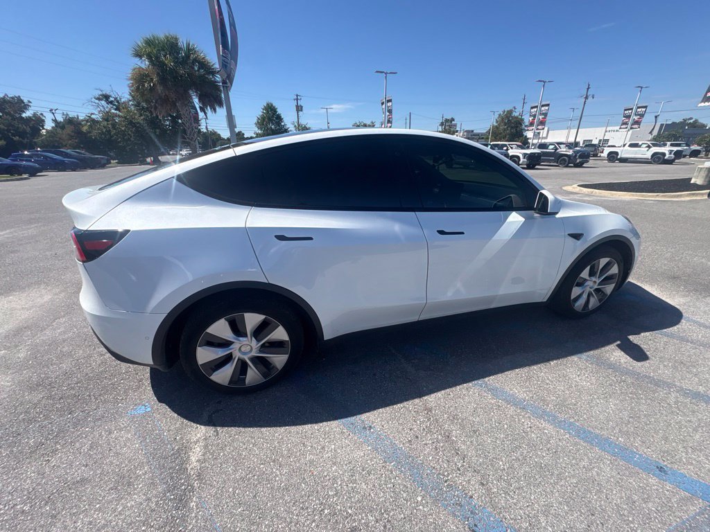 Used 2021 Tesla Model Y Long Range AWD/4WD image 20