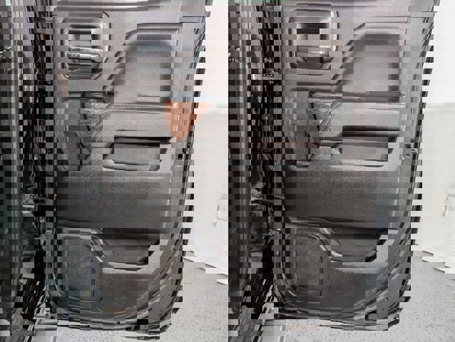 Used 2018 GMC Sierra 2500 SLT w/ Snow Plow Prep Package image 25