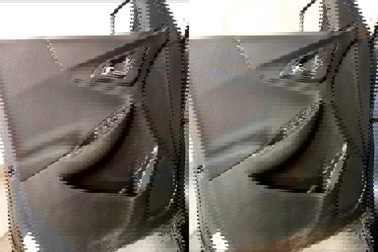 Used 2021 Chevrolet Malibu LT image 24